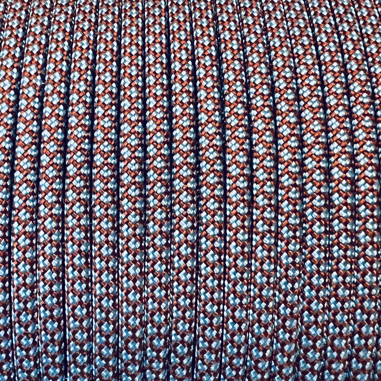 Chocolate Brown und Baby Blue Diamonds Paracord Typ3