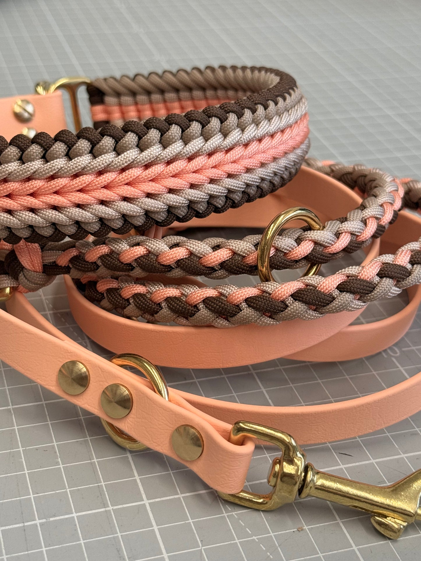 Paracord-Look in Blood Orange und Mocca