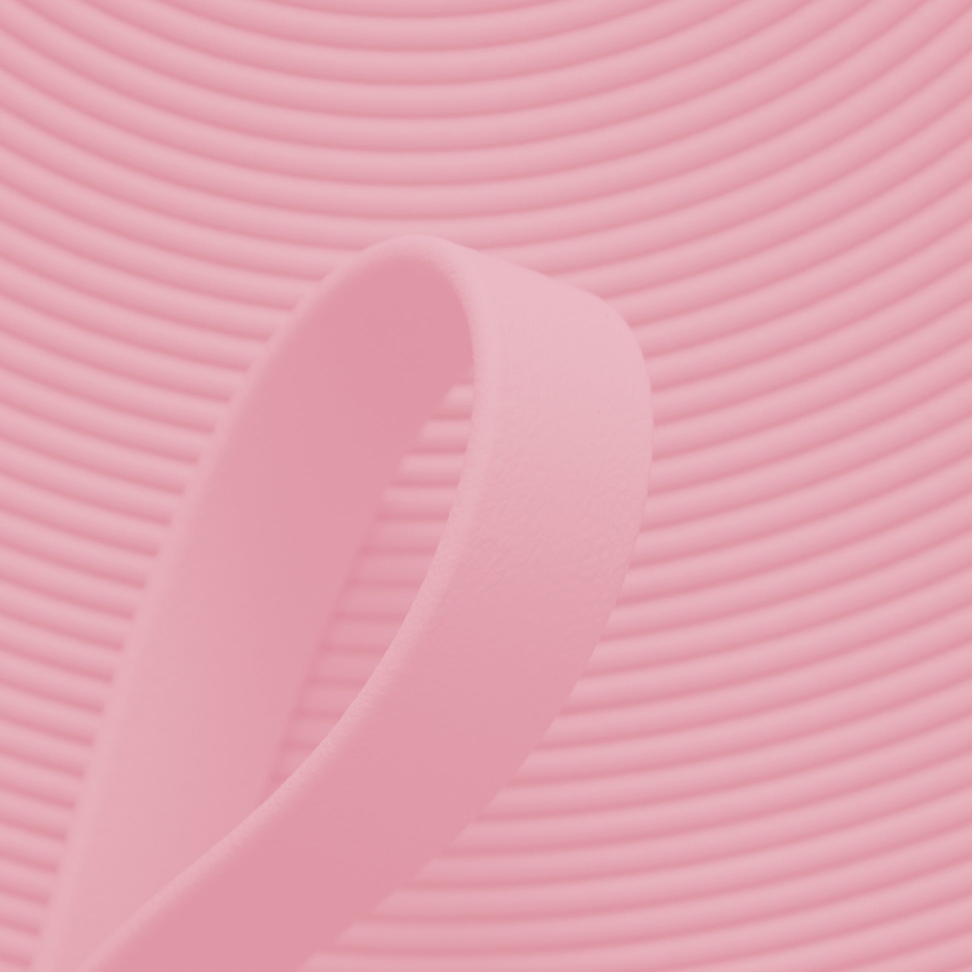 Nahaufnahme von altrosafarbener BioThane Beta Standard Gurtband Meterware (Farbcode DUSTY PINK PK527) mit matter Struktur für Hundezubehör.