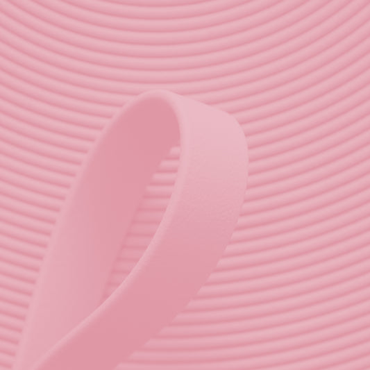 Nahaufnahme von altrosafarbener BioThane Beta Standard Gurtband Meterware (Farbcode DUSTY PINK PK527) mit matter Struktur für Hundezubehör.