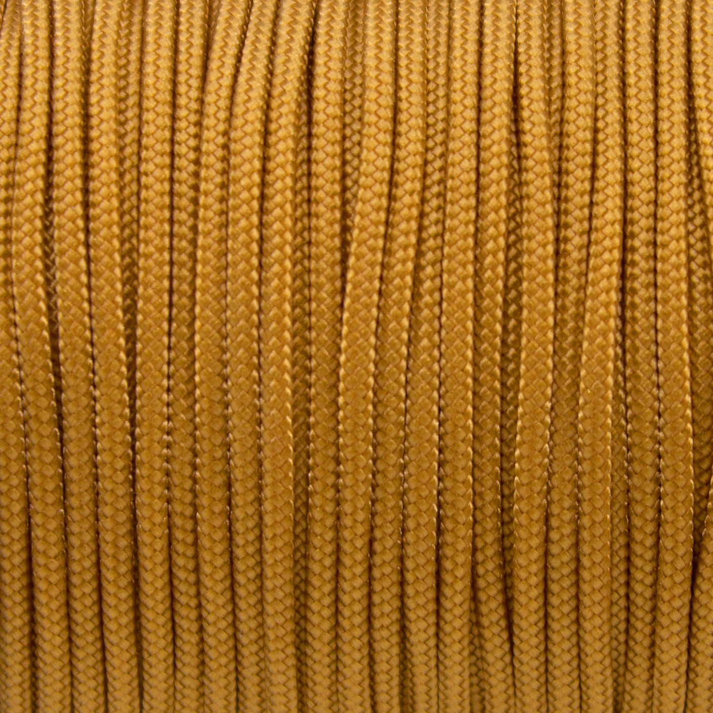 Nahaufnahme von einfarbigem Paracord 100 Typ I in Goldenrod als Meterware für feines DIY-Hundezubehör.
