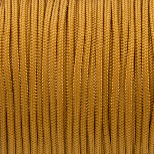 Nahaufnahme von einfarbigem Paracord 100 Typ I in Goldenrod als Meterware für feines DIY-Hundezubehör.