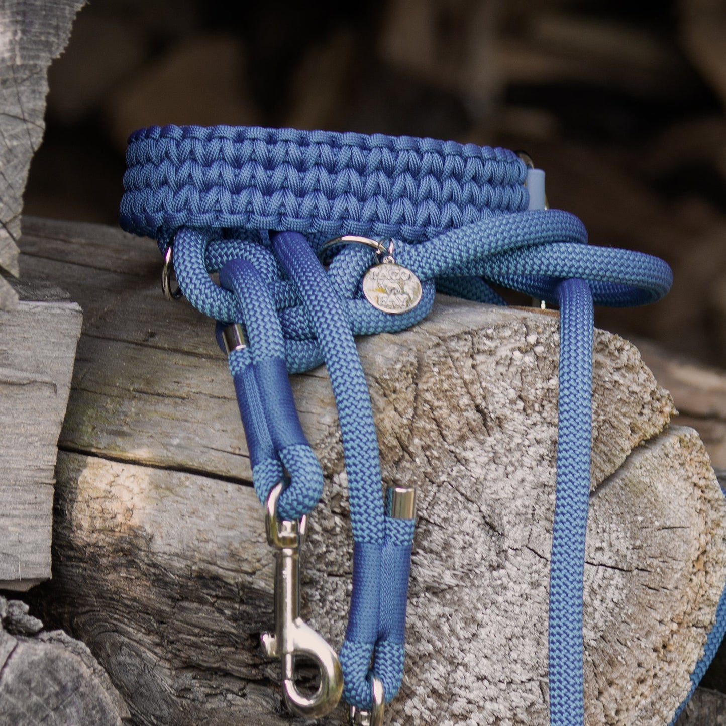 Paracord Halsband und Tauleine in petrol blau