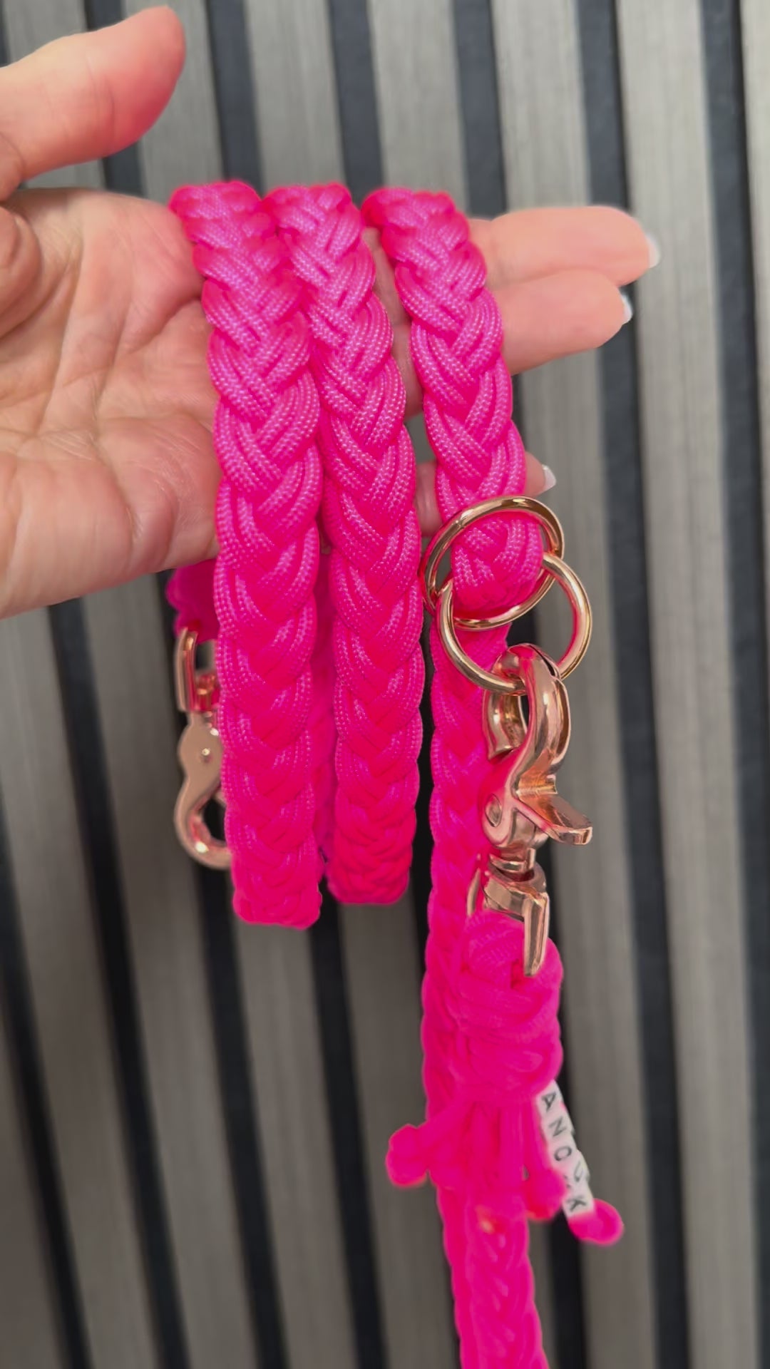 PACO & FAY Paracord Hundeleine in neon pink